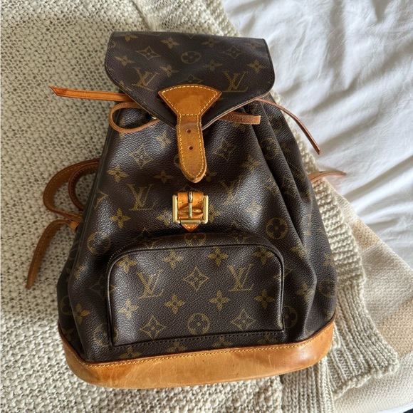 LOUIS VUITTON Monogram Montsouris MM Backpack - Picture 1 of 13